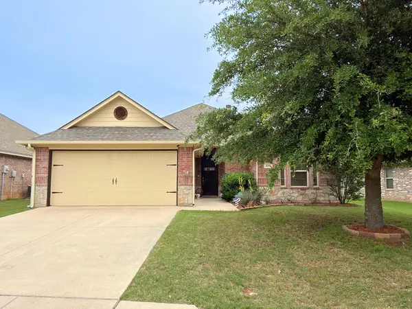 109 Donna Circle, Granbury, TX 76049