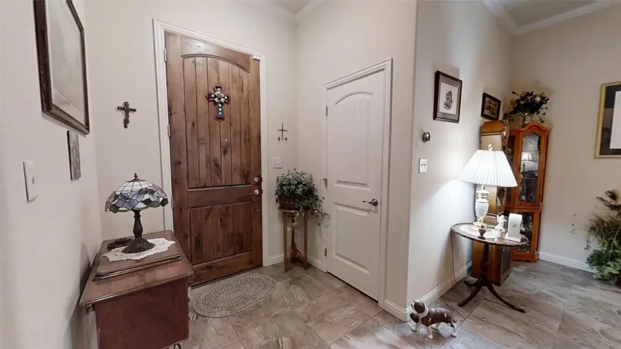 109 Donna Circle, Granbury, TX 76049 - #3