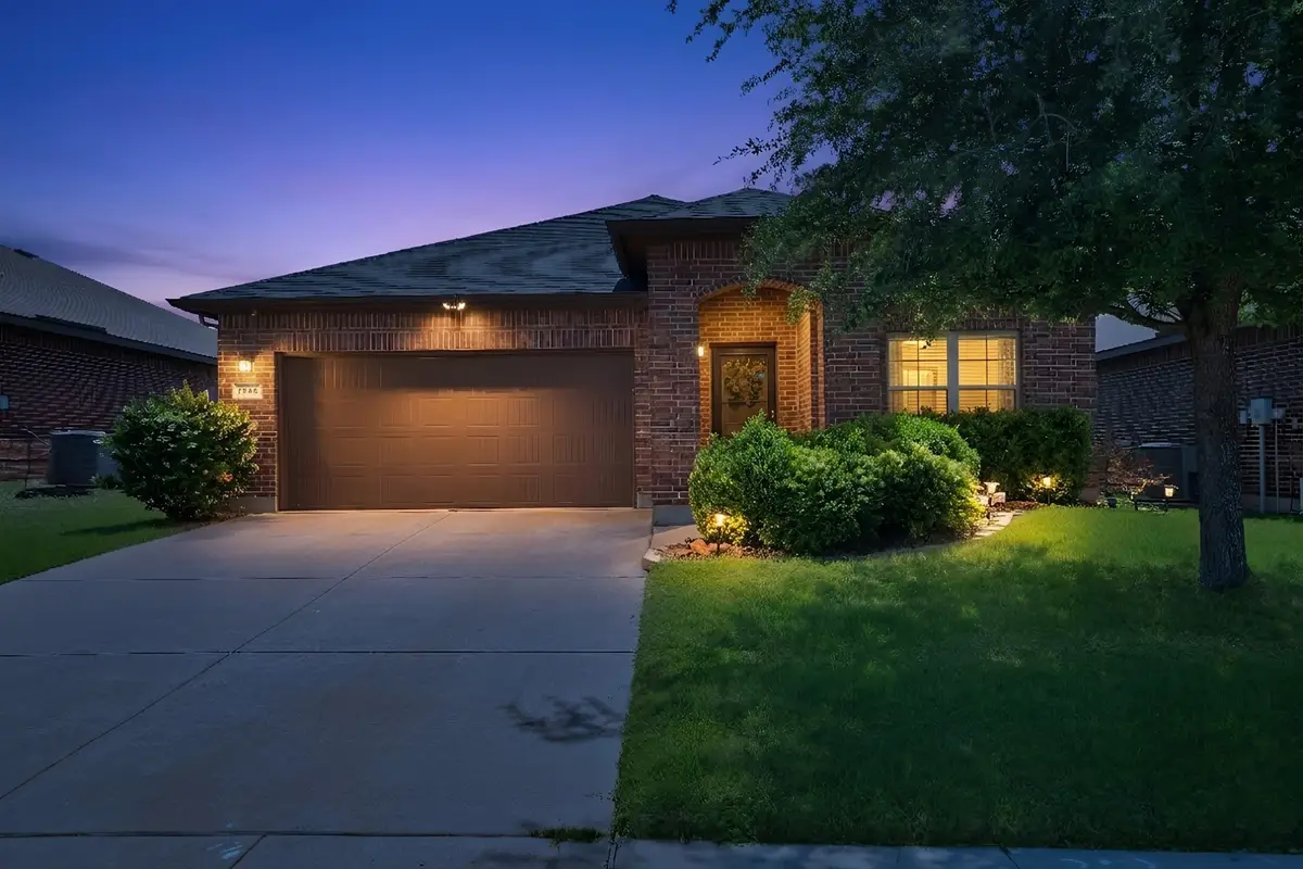 7064 Seton Hall Drive, Fort Worth, TX 76120 - #1