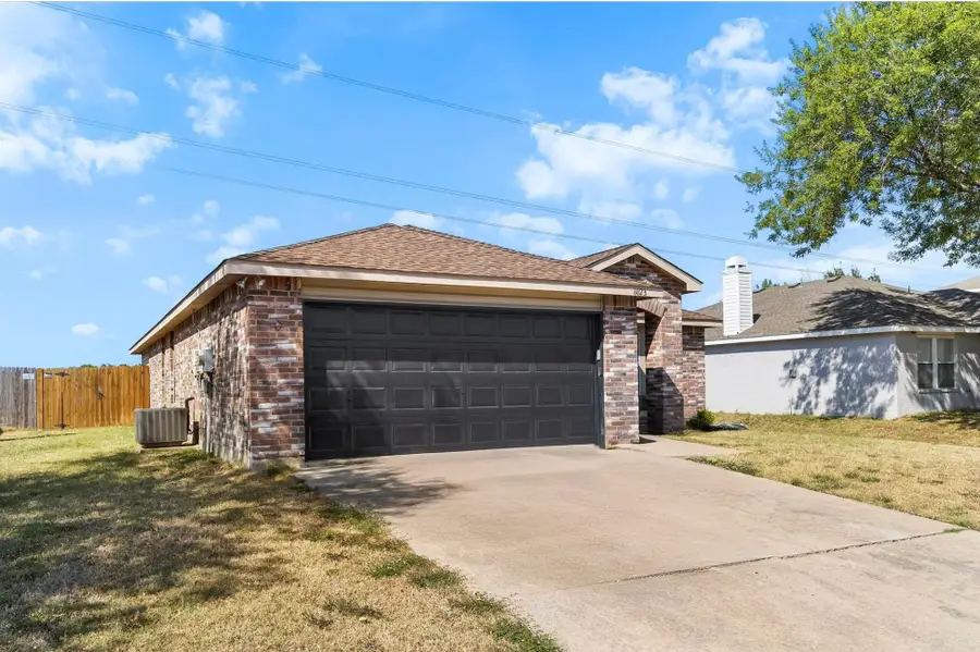 6023 Guilia Drive, Grand Prairie, TX 75052 - #3