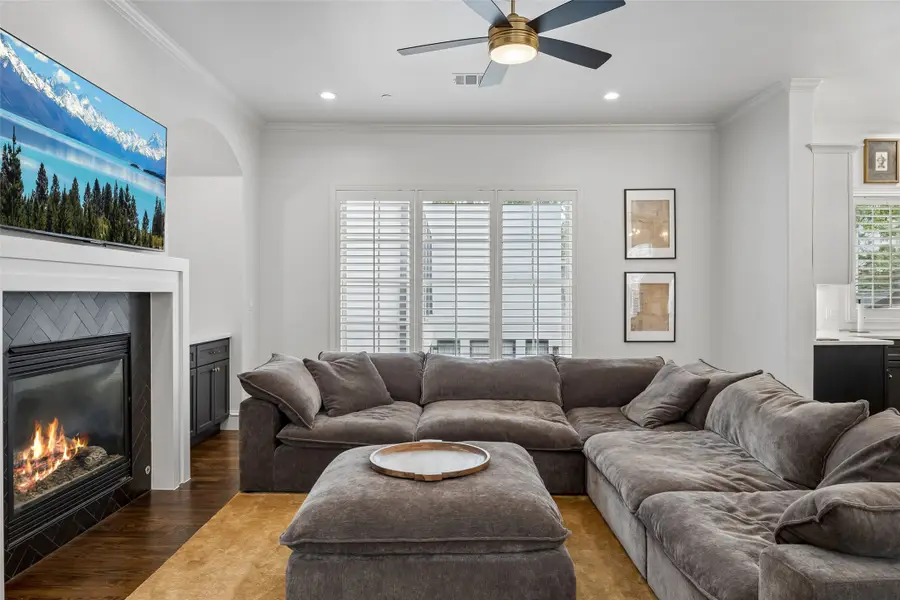3827 Holland Avenue #C, Dallas, TX 75219 - #2