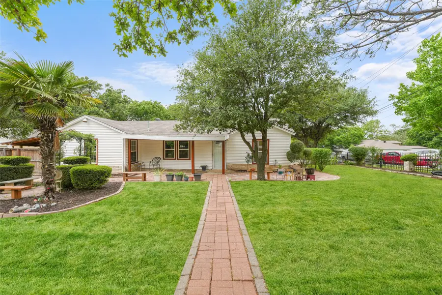 6000 Forest Hill Drive, Forest Hill, TX 76119 - #2