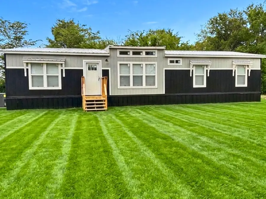 115 S Vidia Way, Kerens, TX 75144 - #2