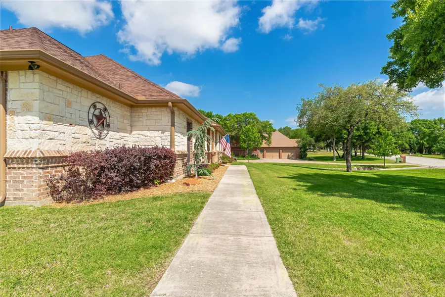 136 Oakwood Court, Lakeside, TX 76135 - #2