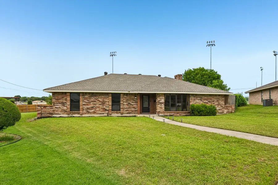 813 Oakbluff Drive, Lancaster, TX 75146 - #2