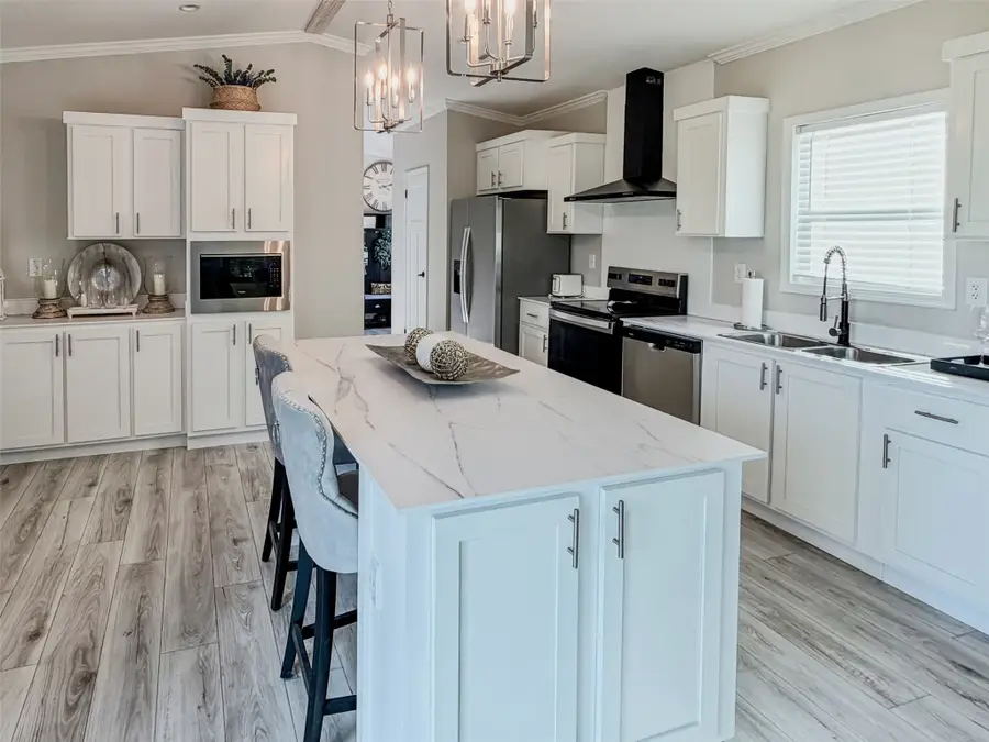 213 Meadow Pond Court, Runaway Bay, TX 76426 - #3