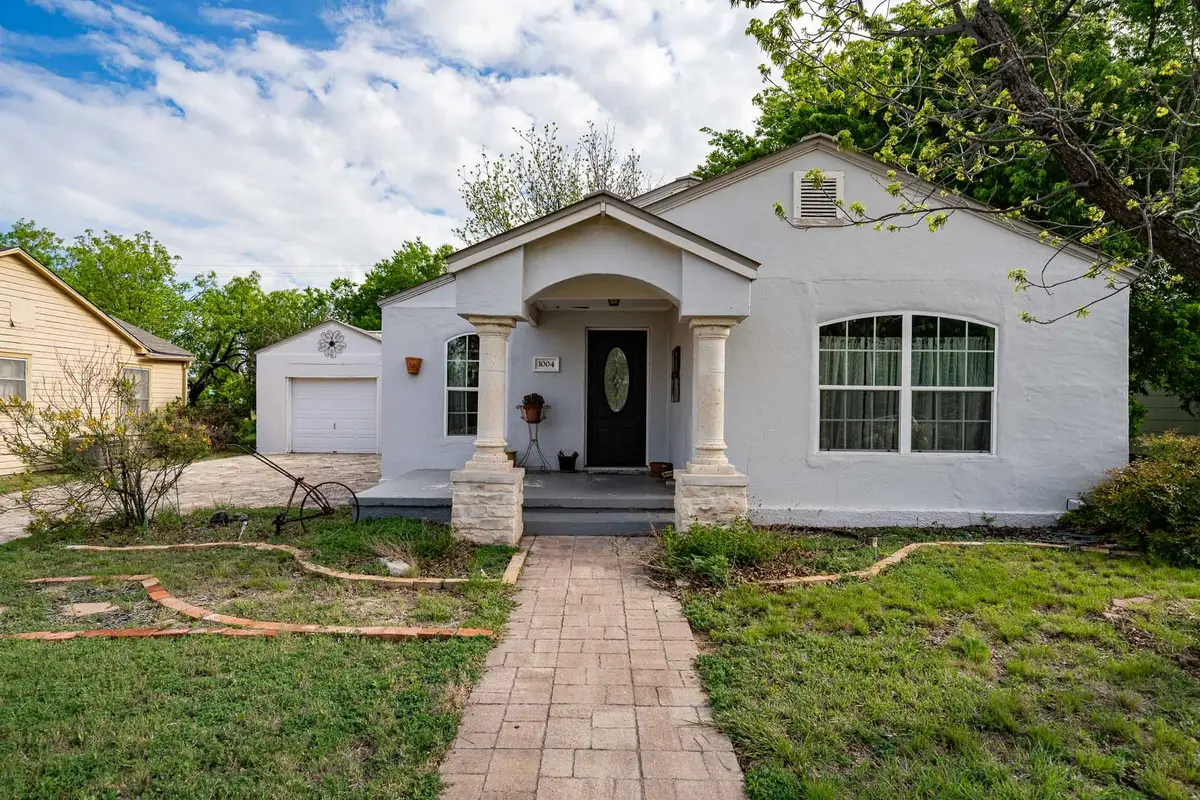 1004 N 7th Street, Ballinger, TX 76821 - #1