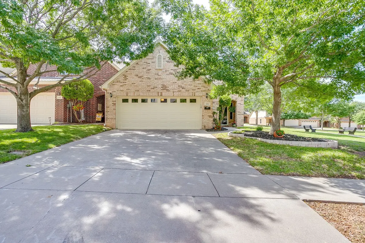205 Greathouse Village, Decatur, TX 76234 - #1