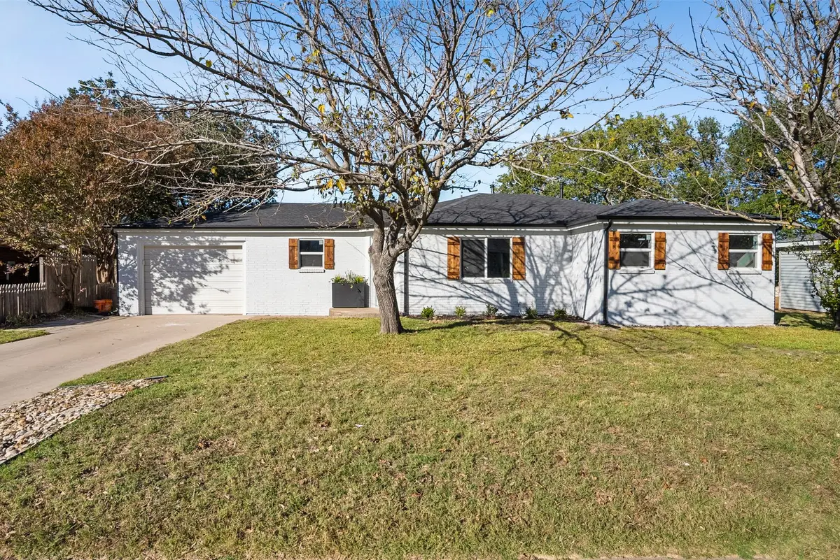 1318 W Water Street, Weatherford, TX 76086 - #1