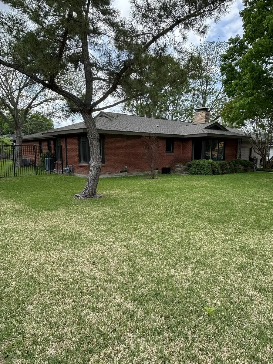 3875 Lambert Avenue, Fort Worth, TX 76109 - #2