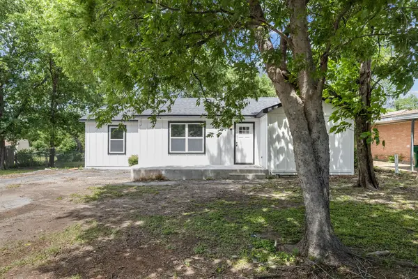 5512 Korth Street, Sansom Park, TX 76114