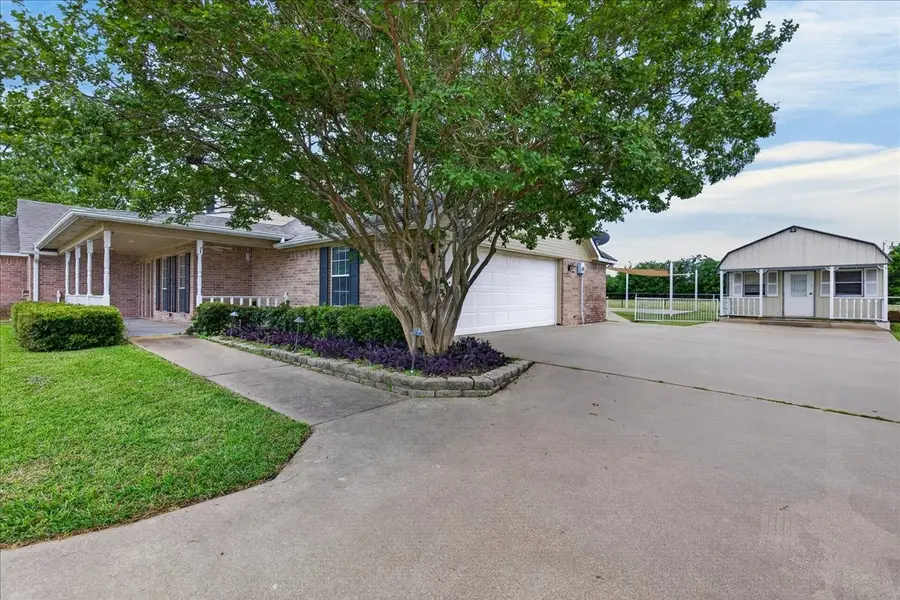 626 E Eubank Street, Mabank, TX 75147 - #3