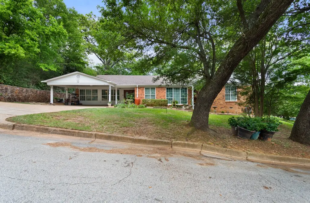 2834 Curtis Drive, Tyler, TX 75701 - #1