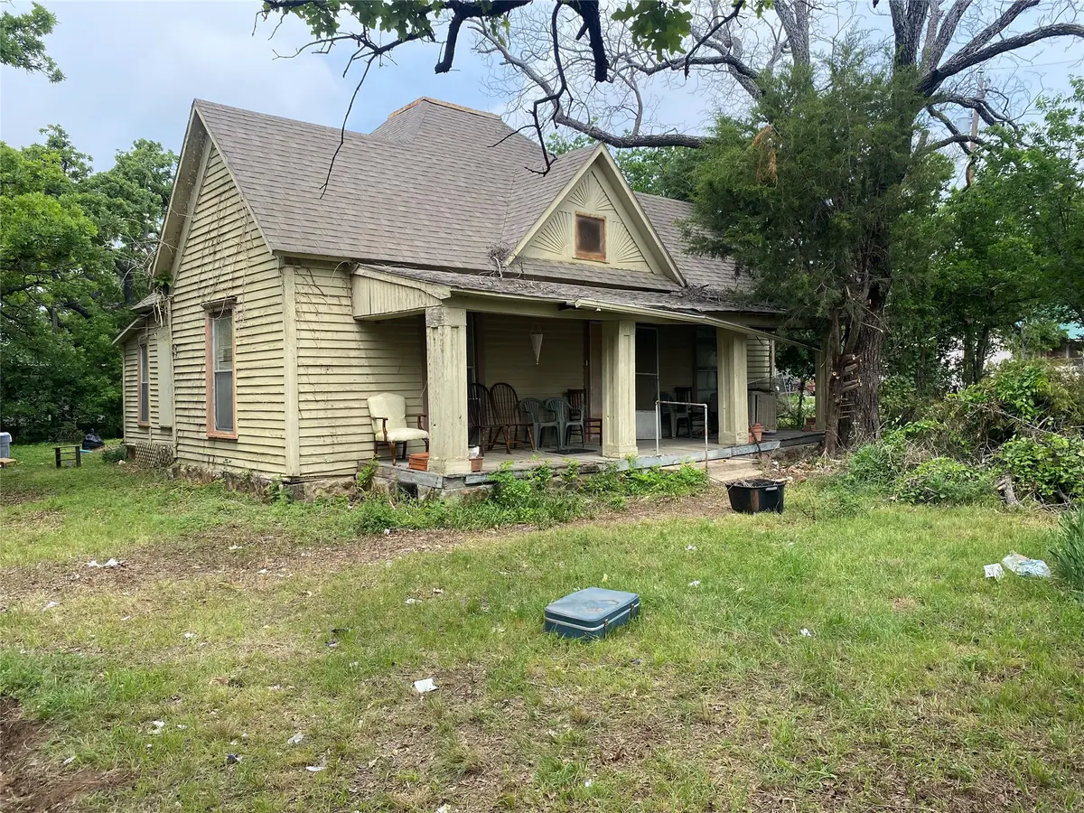 206 N 1st Street, Bangs, TX 76823 - #1