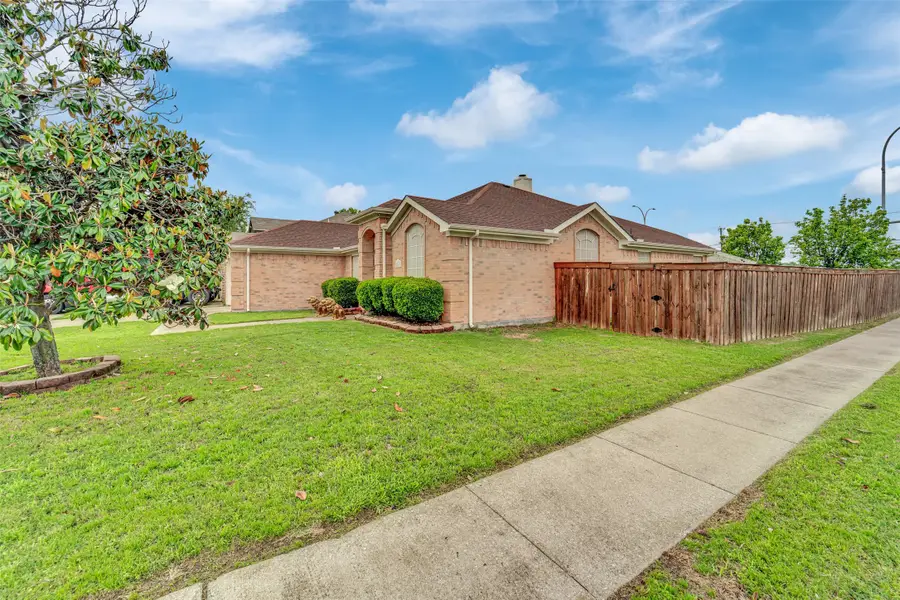 2207 Hickory Wood Trail, Arlington, TX 76018 - #2