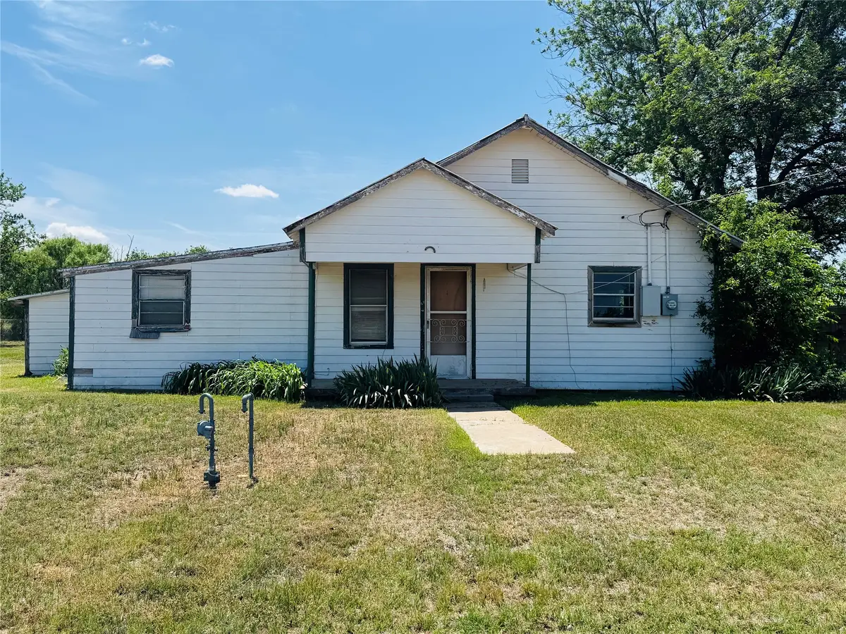 300 S 3rd Street E, Haskell, TX 79521 - #1