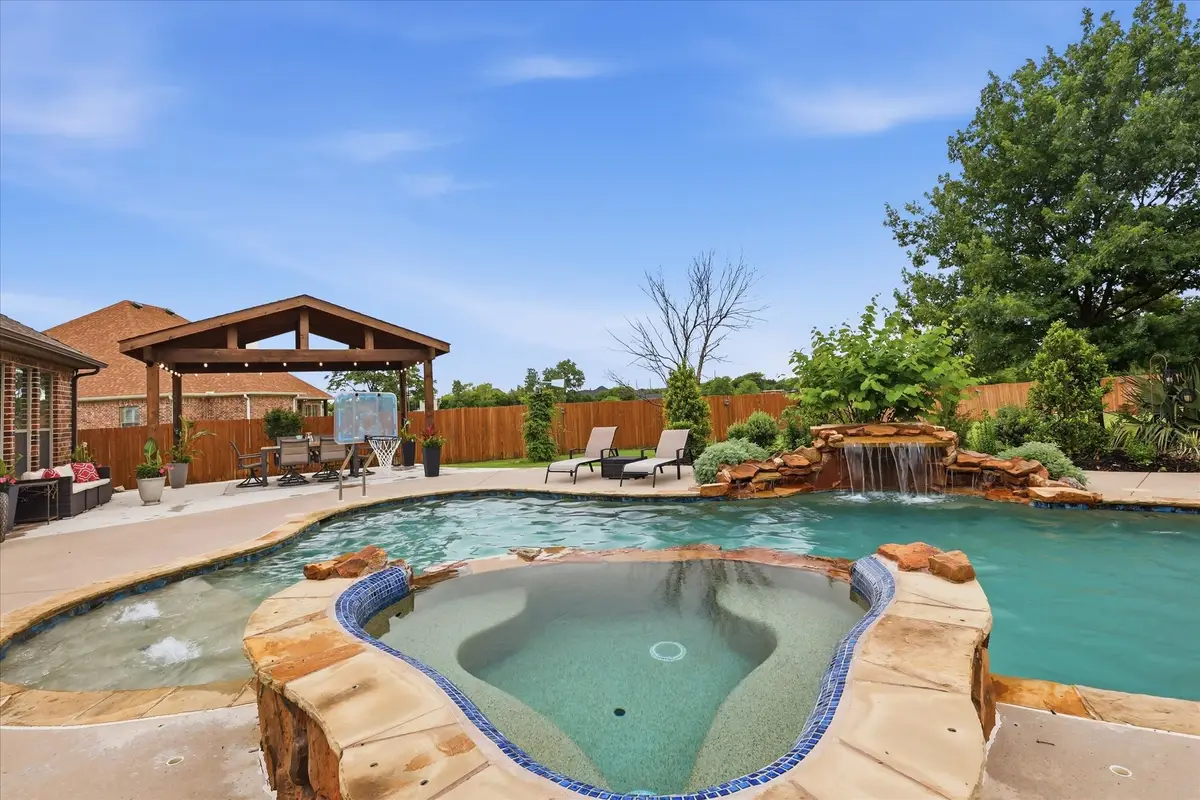 1316 Durango Springs Drive, Fort Worth, TX 76052 - #1