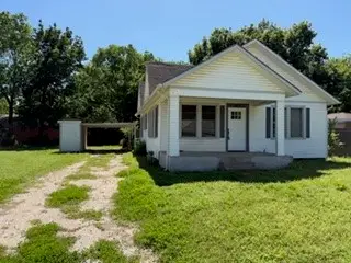 312 Small Street, Bowie, TX 76230 - #3