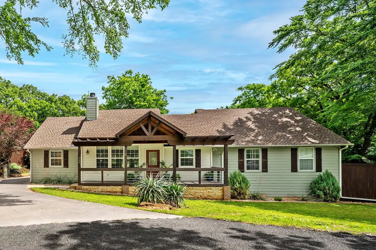 260 Susan Drive, Pottsboro, TX 75076 - #1