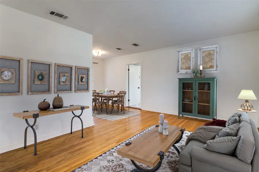 214 S Clark Street, Rockwall, TX 75087 - #3