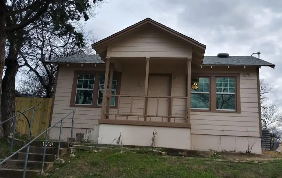 1208 E Magnolia Avenue, Fort Worth, TX 76104 - #2