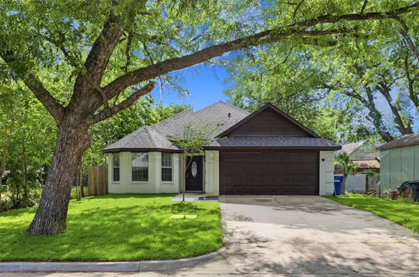 906 Oak Street, McKinney, TX 75069