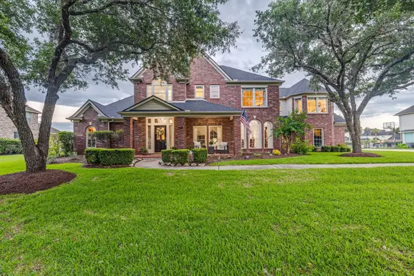 511 Royal Lakes Boulevard, Richmond, TX 77469