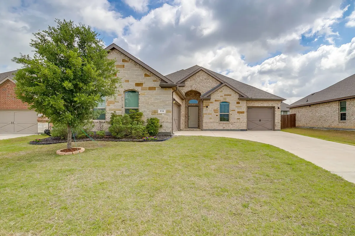 912 Bailey Lane, Mansfield, TX 76063 - #1