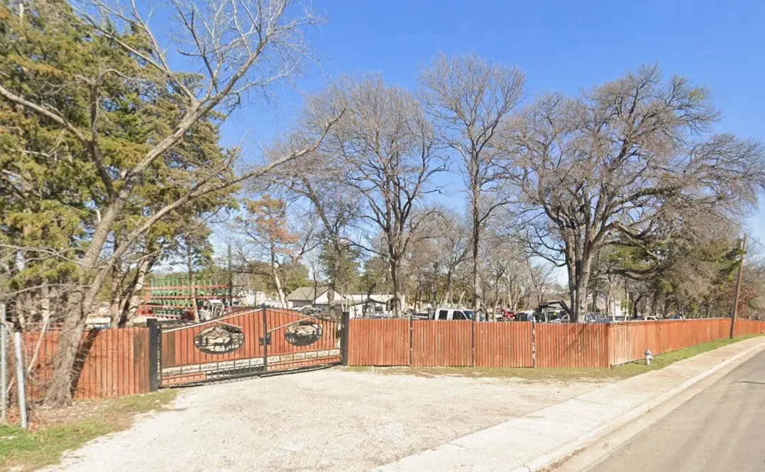 2401 Gibbs Williams Road, Dallas, TX 75233 - #1