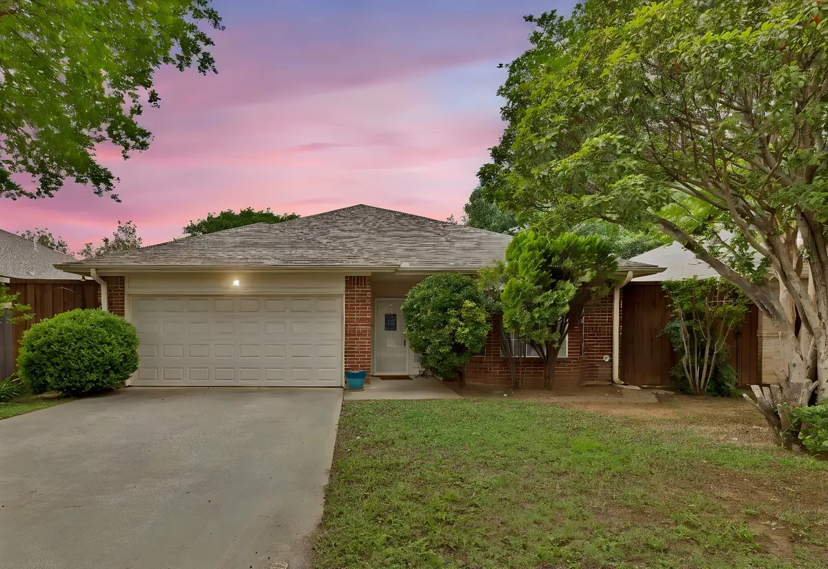 299 Boliver Avenue, Lake Dallas, TX 75065 - #1