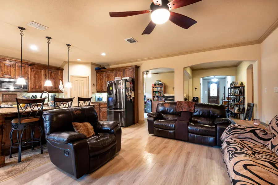 107 Manor Lane, Waxahachie, TX 75165 - #2