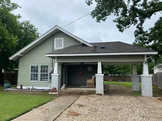 702 Ave J, Brownwood, TX 76801 - #2