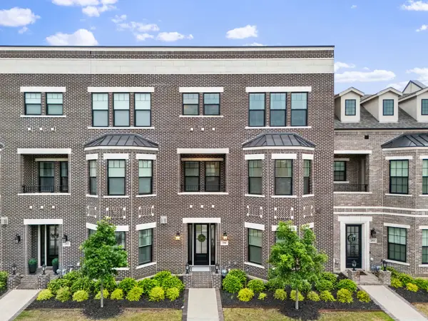 208 Morningside Drive, Roanoke, TX 76262