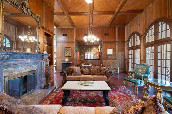 2 Nobhill Drive, Greenville, TX 75402