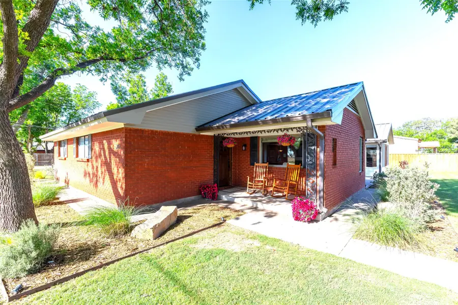 305 N Avenue K E, Haskell, TX 79521 - #3