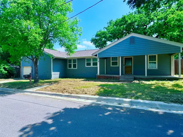 314 N Dubellette Street, Weatherford, TX 76086