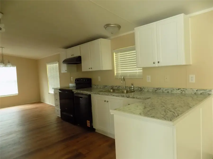 203 S Ridgeview Court, Azle, TX 76020 - #3