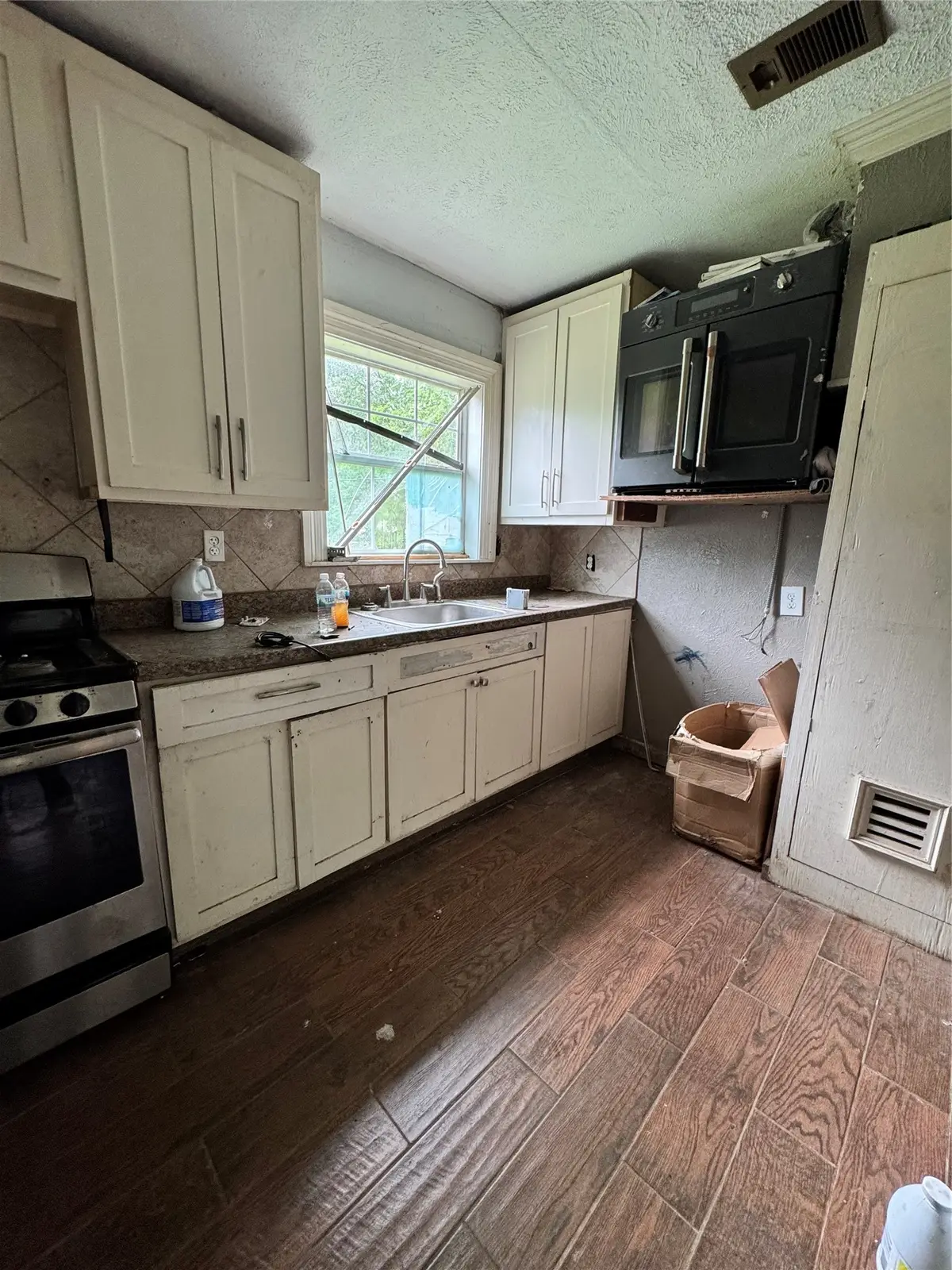 8641 Craige Drive, Dallas, TX 75217 - #1