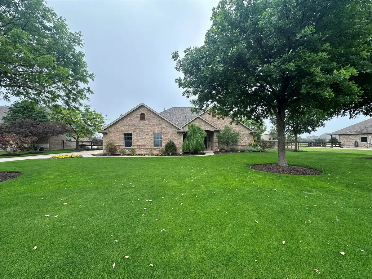 5541 Virginia Drive, Justin, TX 76247 - #1
