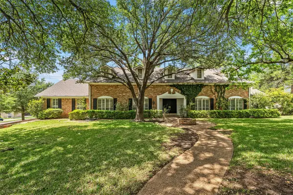 8941 Raven Drive, Woodway, TX 76712