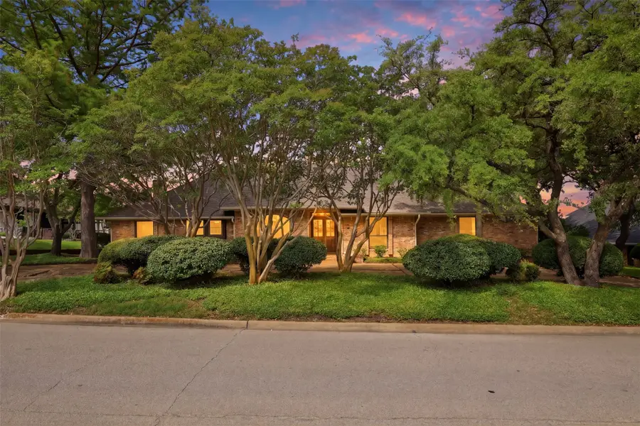 3001 S Country Club Road, Garland, TX 75043 - #3