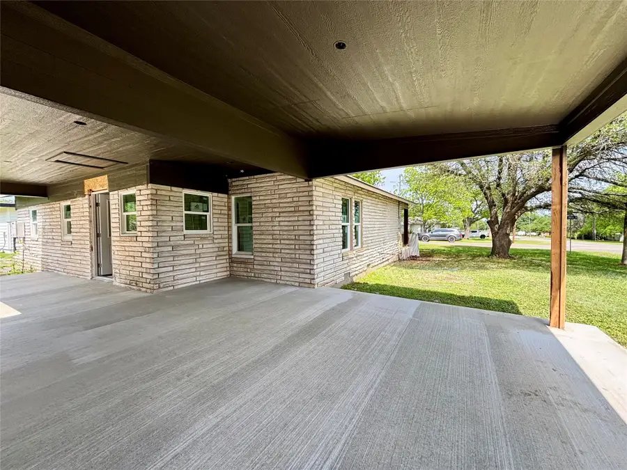 280 S Avenue A, Crawford, TX 76638 - #3