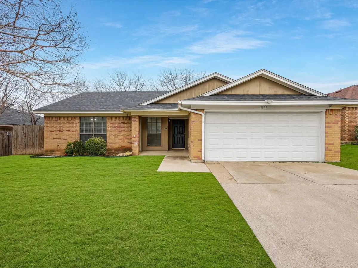 825 Bristol Avenue, Saginaw, TX 76179 - #1