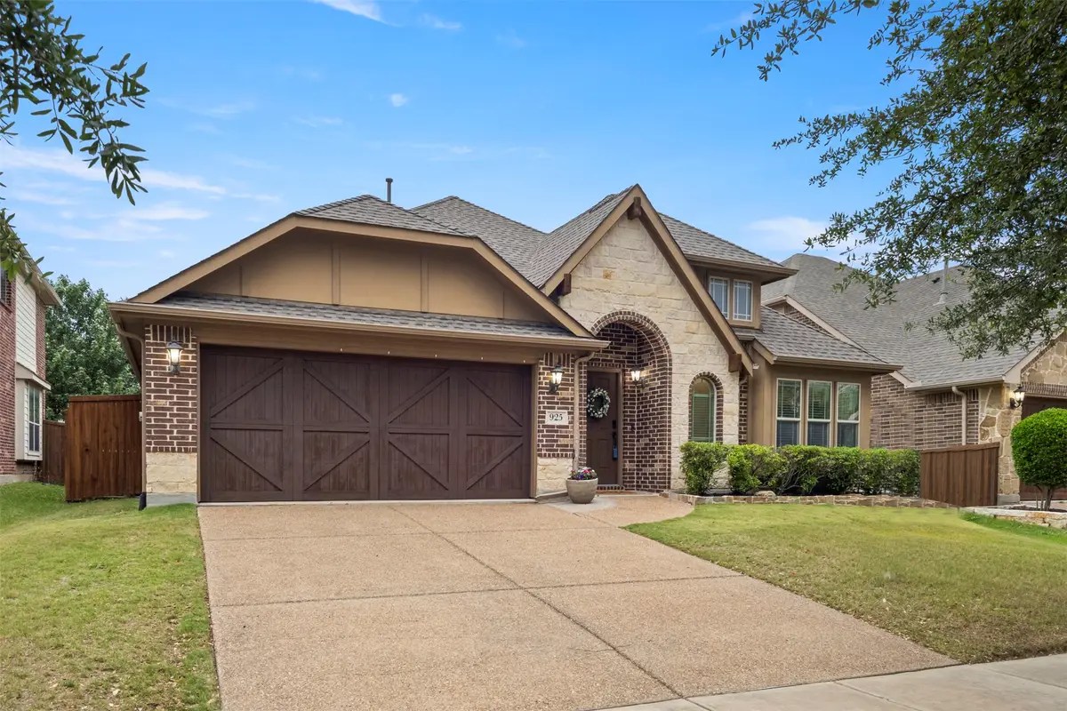 925 Lighthouse Lane, Savannah, TX 76227 - #1