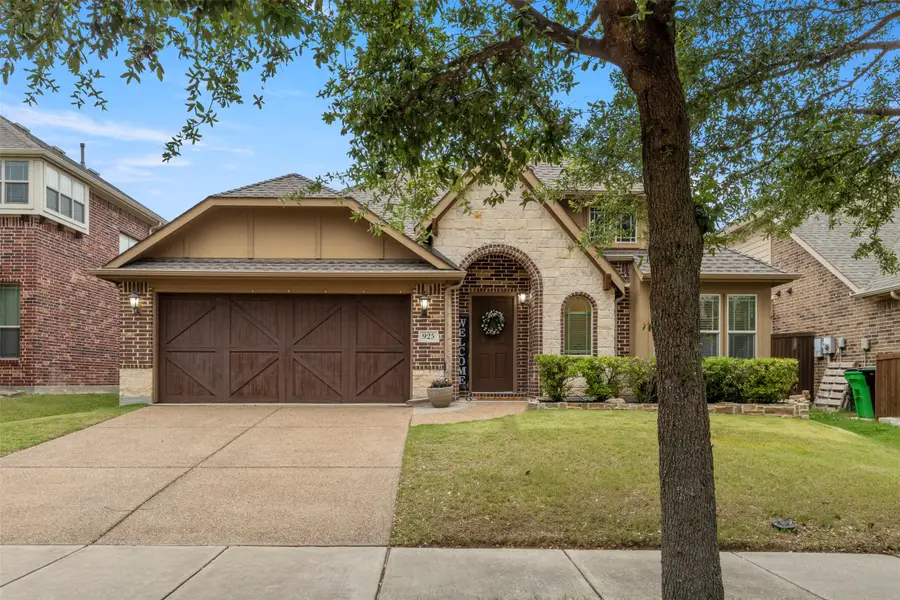 925 Lighthouse Lane, Savannah, TX 76227 - #2