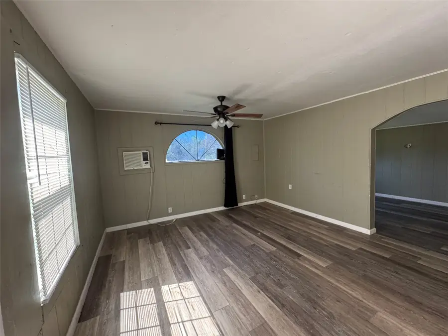 202 W Tarrant Street, Cumby, TX 75433 - #2