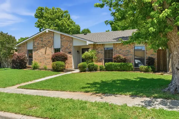 4108 Churchill Drive, Flower Mound, TX 75028