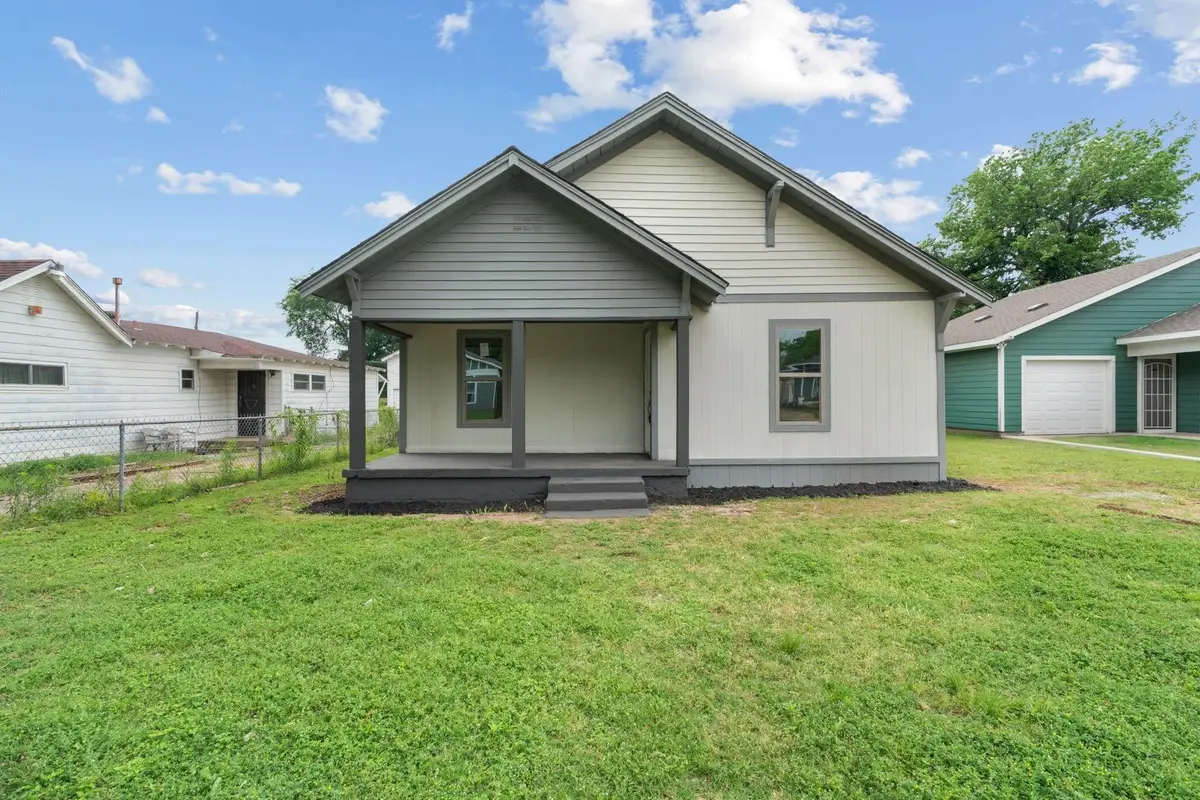 1404 E Baltimore Avenue, Fort Worth, TX 76104 - #1