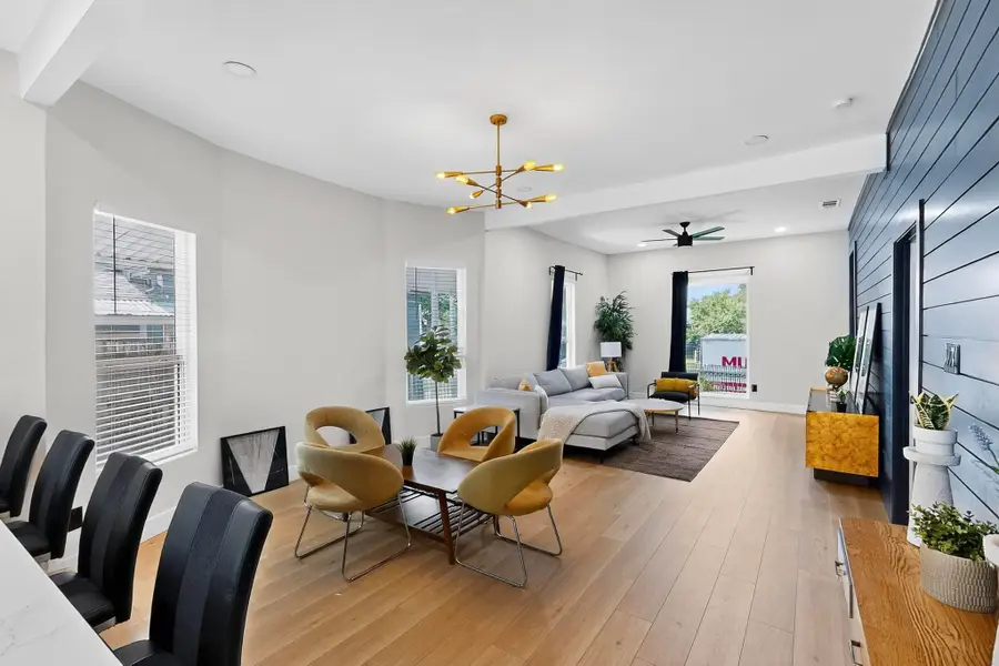 712 W 8th Street, Dallas, TX 75208 - #3