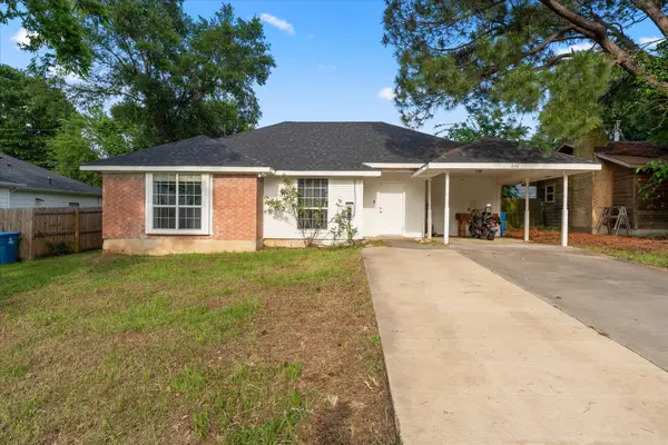 316 Coral Reef Street, Gun Barrel City, TX 75156